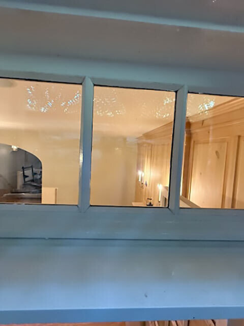 cleaning municipal building