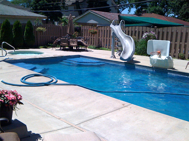 Pool Deck Cleaning
